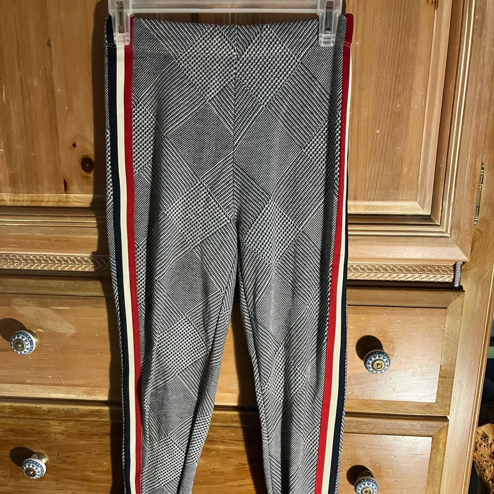 Forever 21 cute tight legging pants